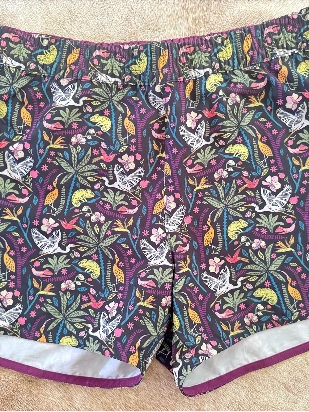 Bass Pro Shops Black Tropical Bird Print Athletic Shorts
